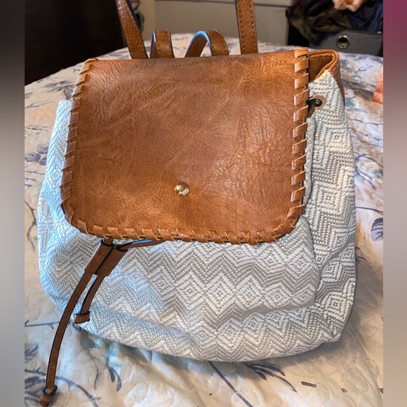 Mini backpack - Picture 2 of 4